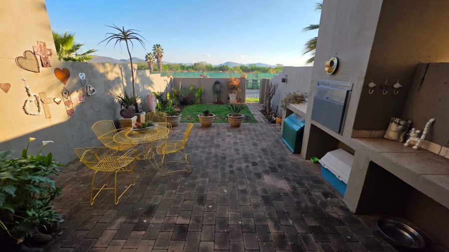 2 Bedroom Property for Sale in Melodie North West